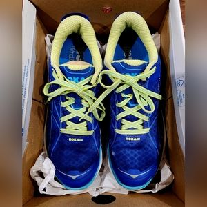 Womens Hoka Clifton shoes